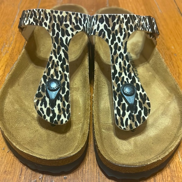 BIRKENSTOCK GIZAH Leopard Animal Print Thong SANDAL Gently worn 39 EUR/8-8.5 US - Picture 2 of 11